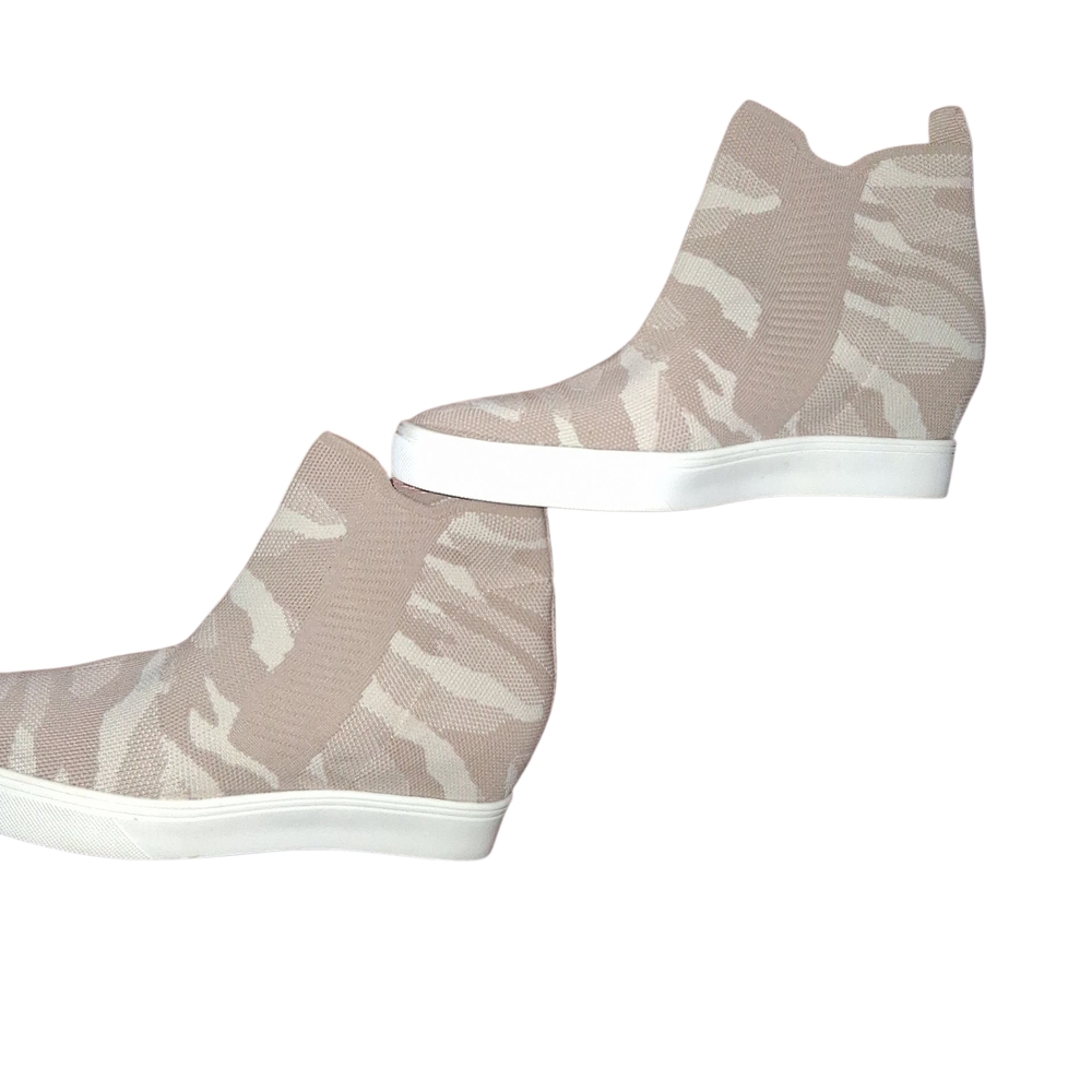💟MIA Beige and White Women's Slip-On Sneakers